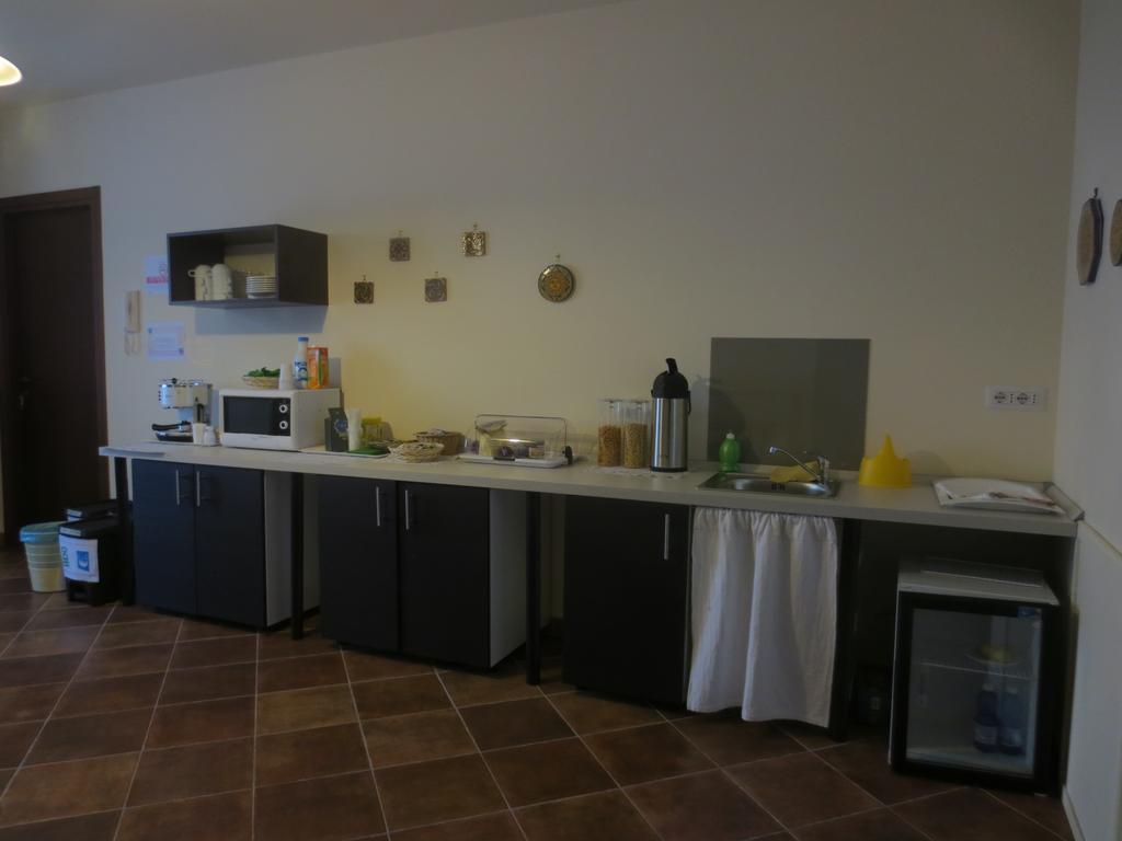 La Carretteria Guest House Mistretta Ruang foto